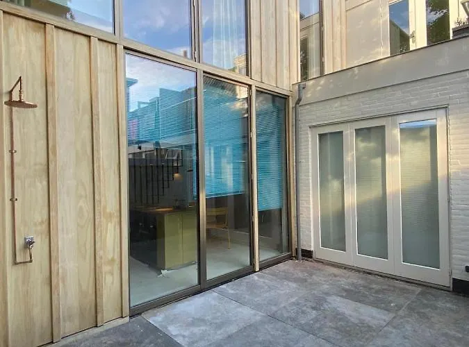 Kaewkong Surf * האג