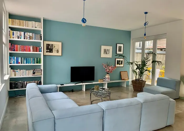 Kaewkong Surf * La Haye